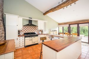 Kitchen / Breakfast Room- click for photo gallery